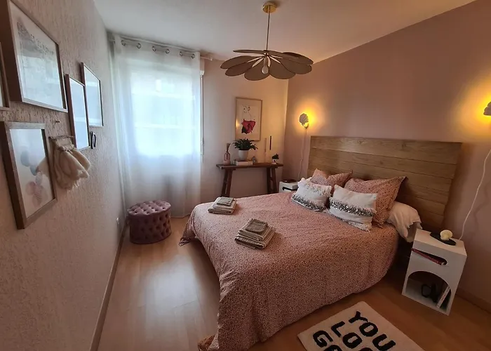 T3 Raisins Apartment *